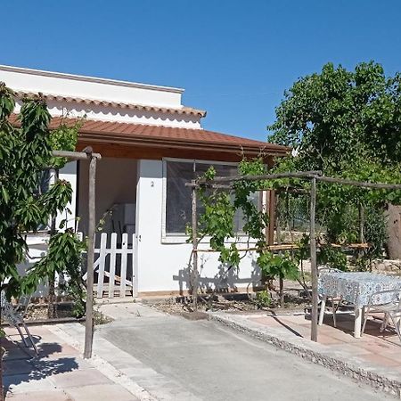 Casa Vacanze Villa Francesca بيسْكيتْشّي المظهر الخارجي الصورة
